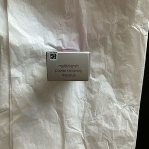 Multivitamin power recovery mask